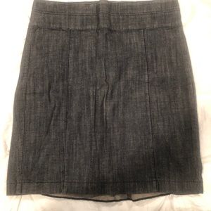 GUESS  skirt with ruffle back. NWT